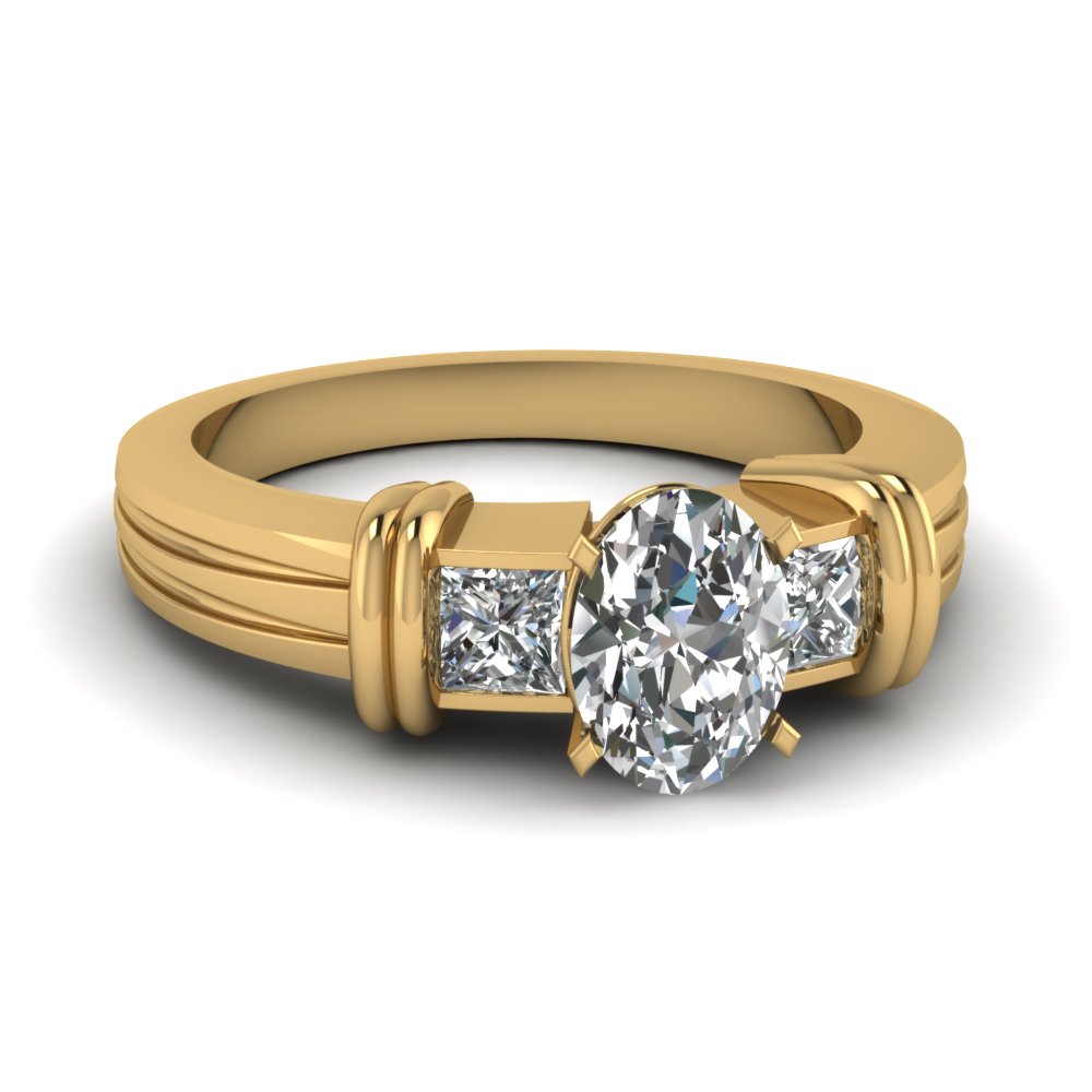 Oval Diamond 3 Stone Gold Ring